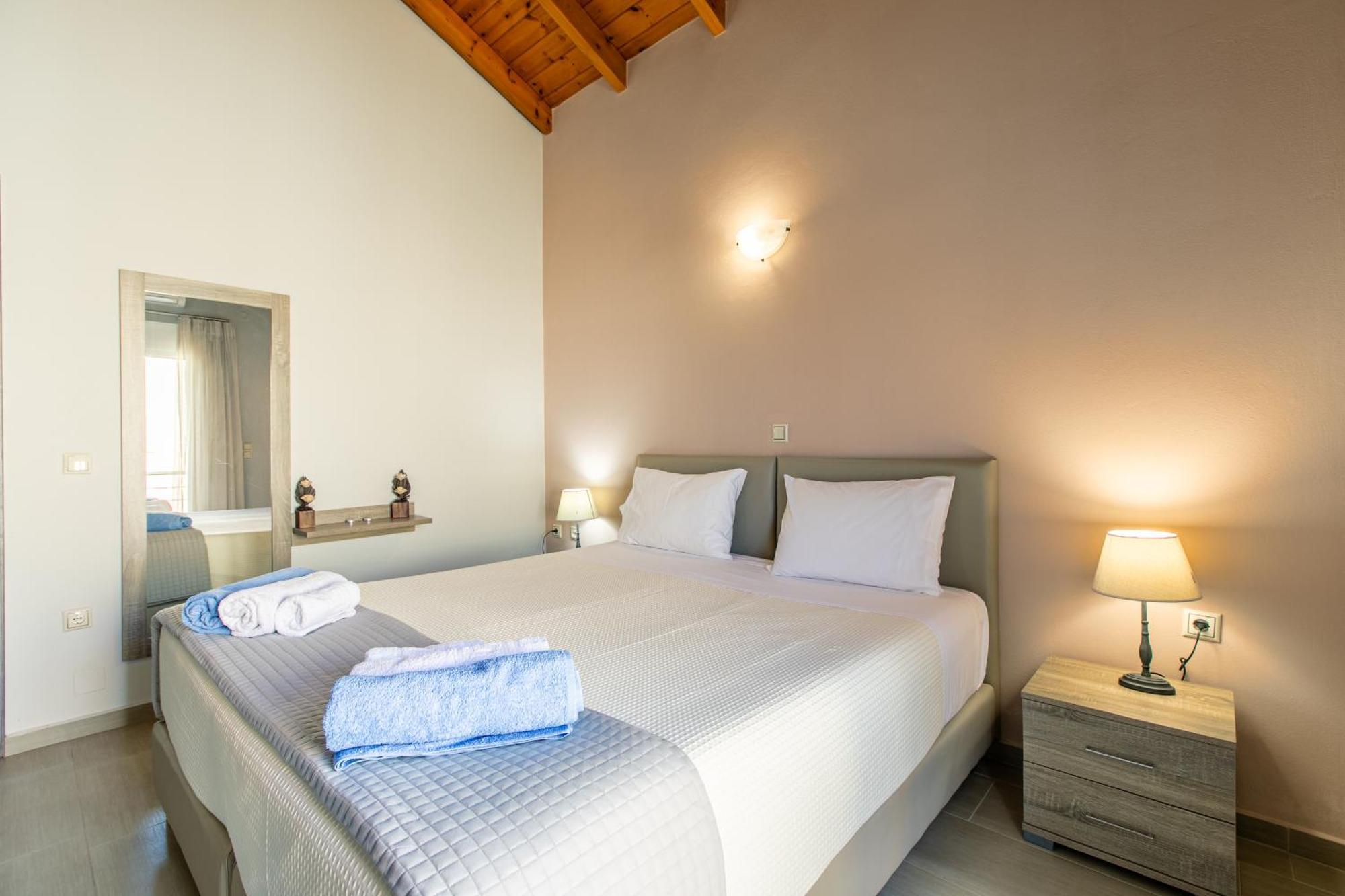 Villa Neaira Vatolakkos  Ngoại thất bức ảnh